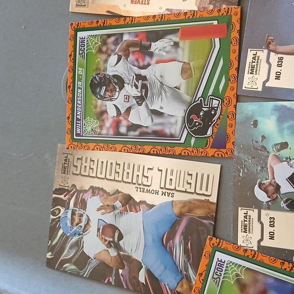 Assorted Sports Trading Cards Collection - Picture 8 of 12